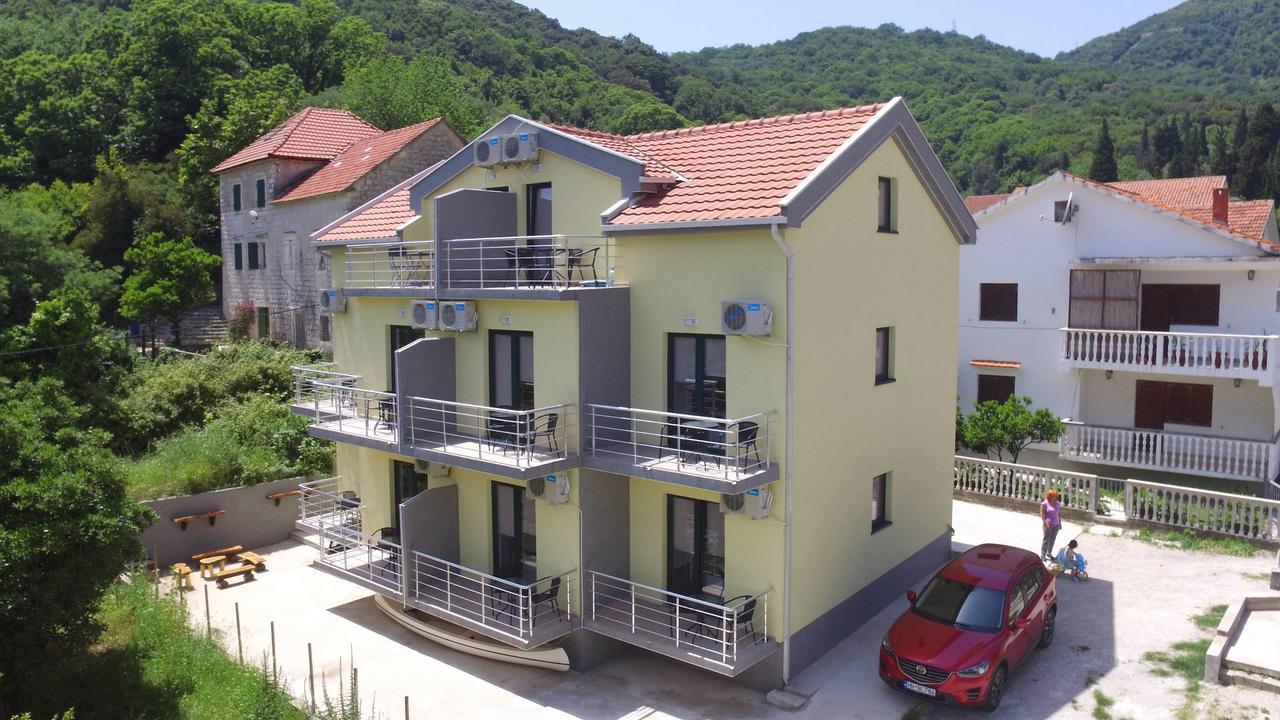 Apartments 4 Sailors คาเมนาริ ภายนอก รูปภาพ